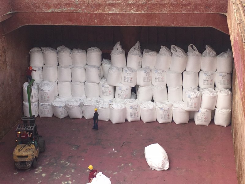 الأسمنت الأبيض